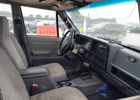 1995 Jeep Cherokee Se z USA, uszkodzony, nr VIN 1J4FJ28S5SL670549